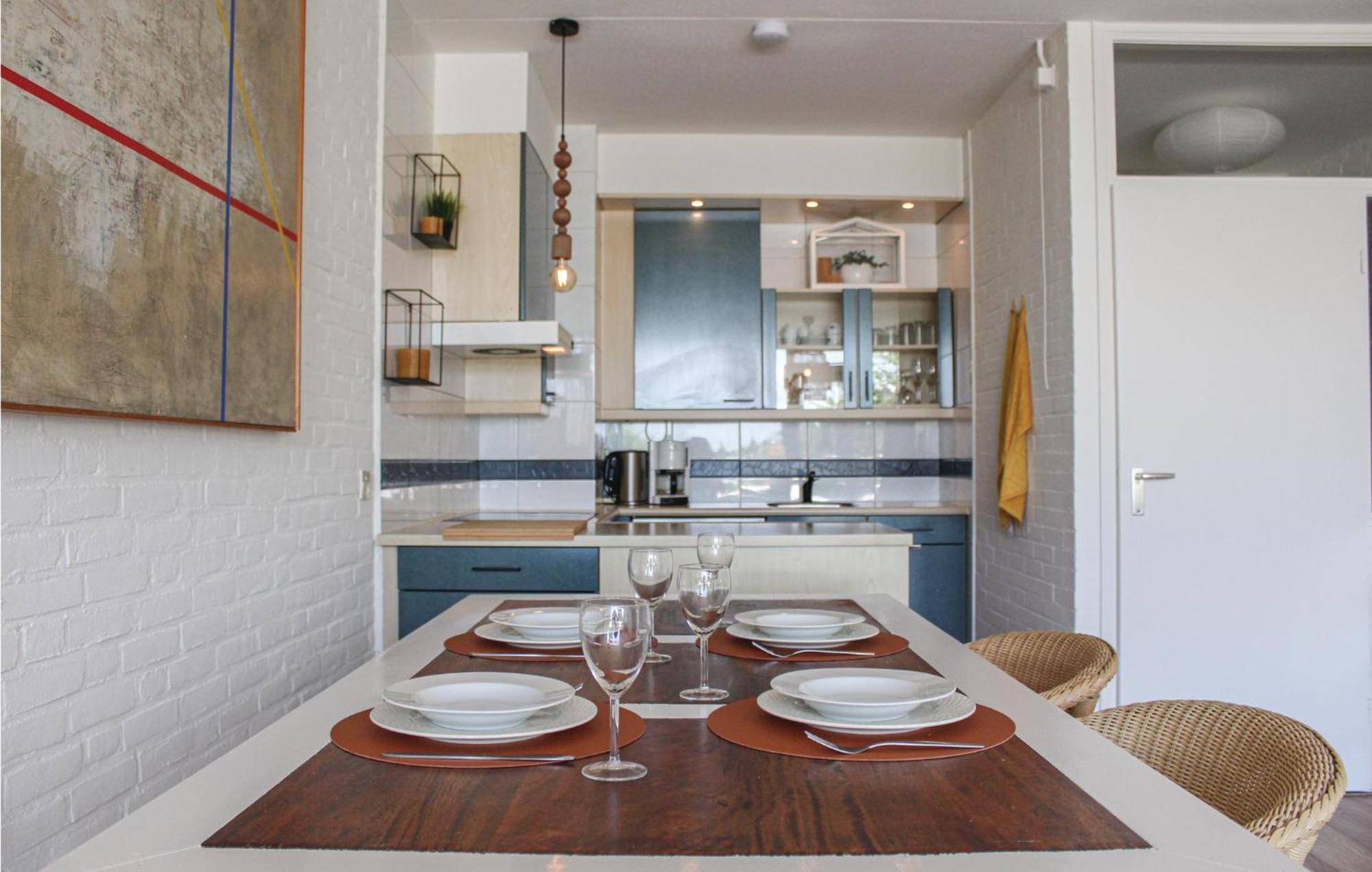 2 Bedroom Lovely Home In Bruinisse Buitenkant foto